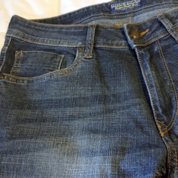 FLYING MACHINE - Picture 3 of 4